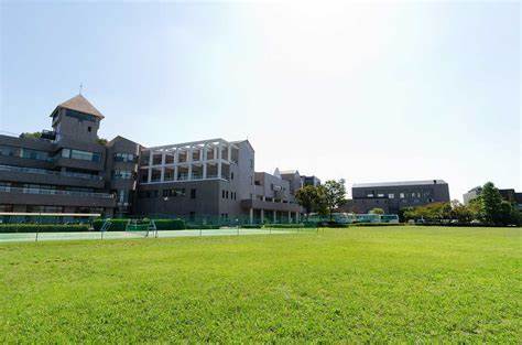 多摩大学